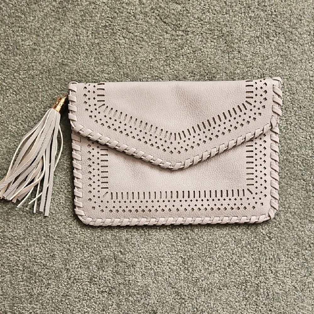 Moda LUXE Gray Clutch With Tassle - Picture 6 of 16